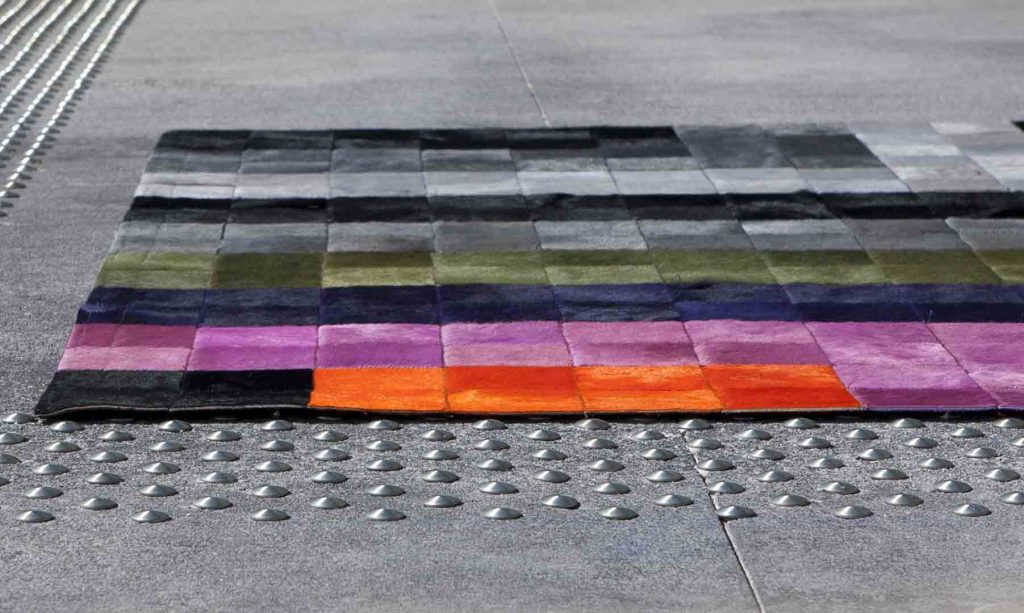 tapis en peau avec design contemporain